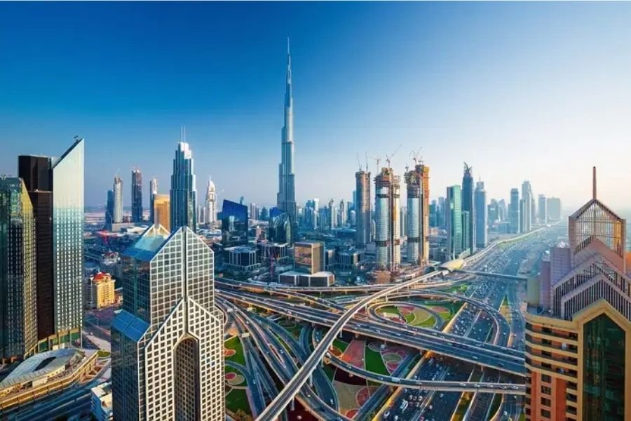 Dubai Travel Guide: Must-Do’s, Must-Skips & Smart Tips