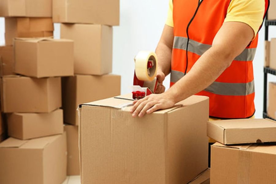 Packers and Movers Guide: Perfect Relocation Before Your Housewarming Puja