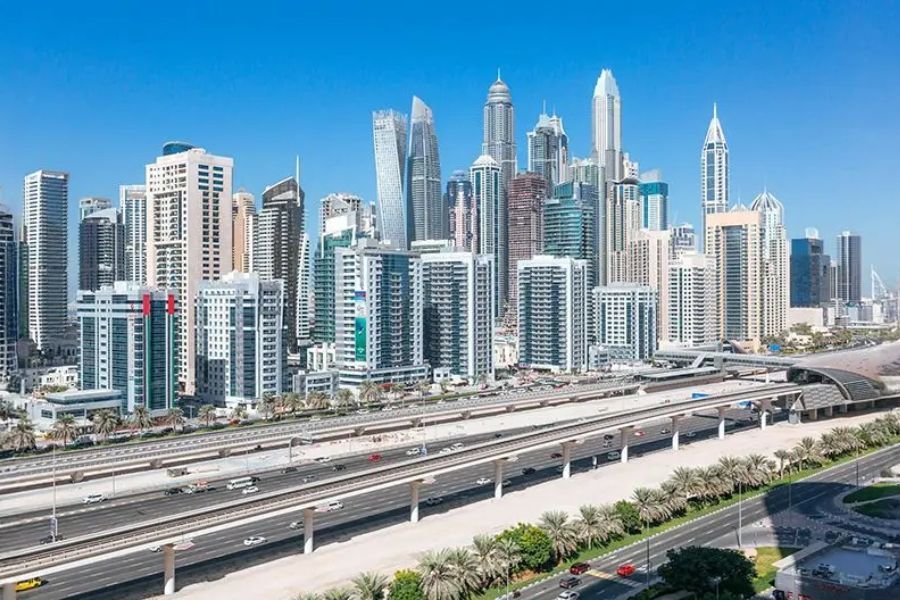 Standard Chartered Projects 5% Growth for UAE in 2026, Backed by Real Estate