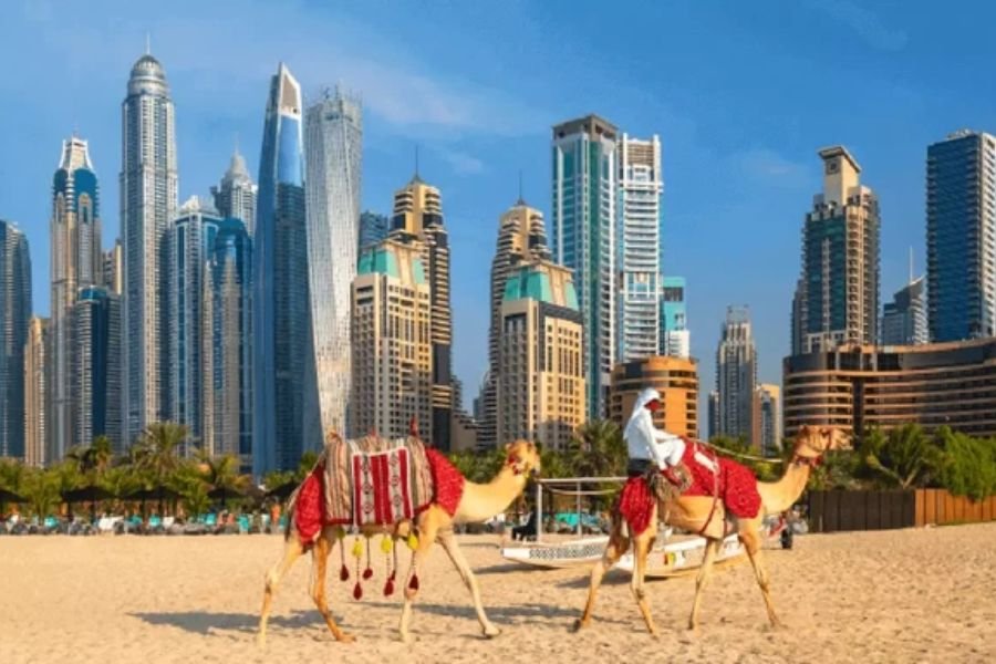What Dubai is Famous For? Best Attractions, Traditions & Epic Experiences
